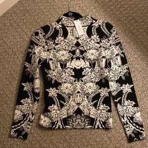 NWT Karen Millen black and white top